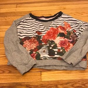 Long sleeve sweatshirt